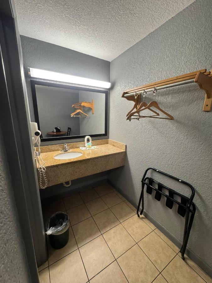 Fountainlodge Motel — photo 21