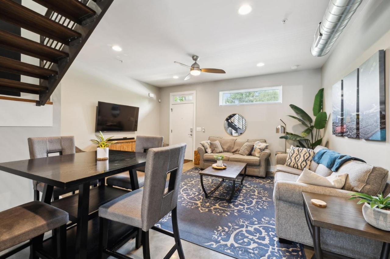 Spacious 3-Story Townhome w Rooftop & City Views - 4