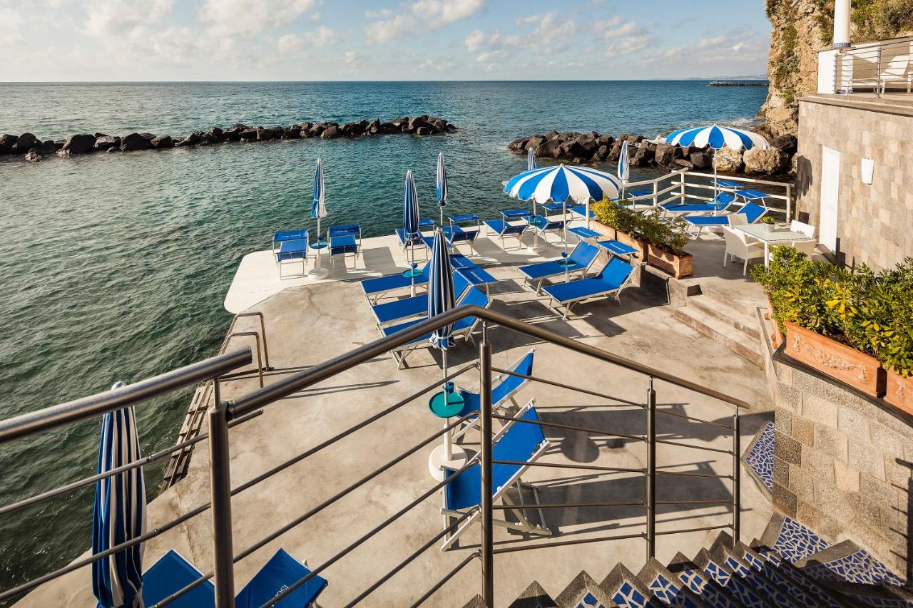 Hotel, plaża: Ischia Blu Resort
