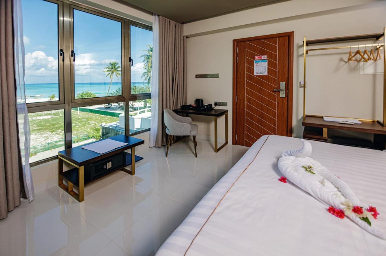 Royal Villa Fulidhoo - 2