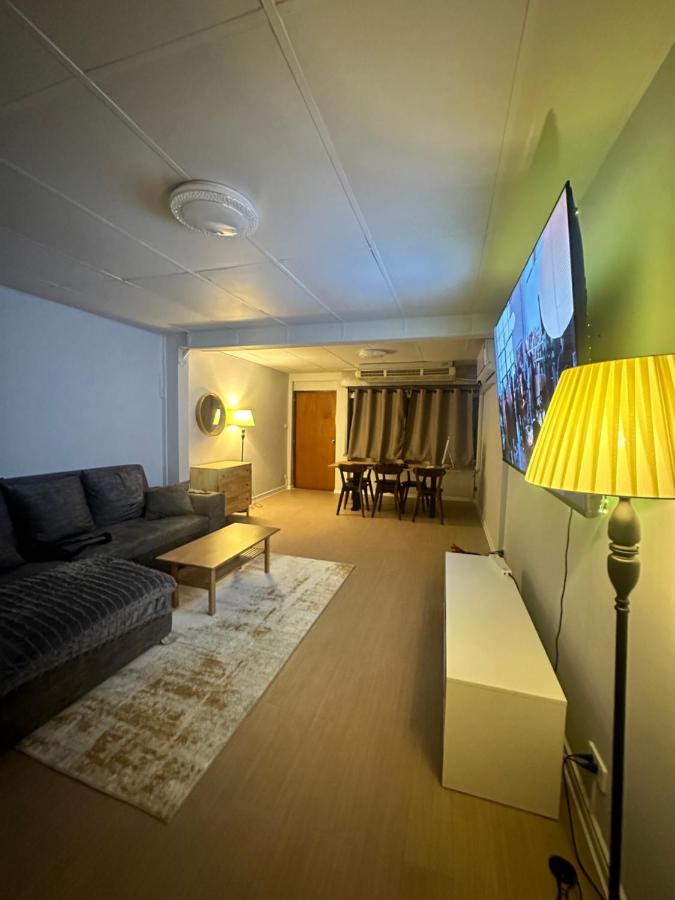 Mango Hostel - 420 Friendly