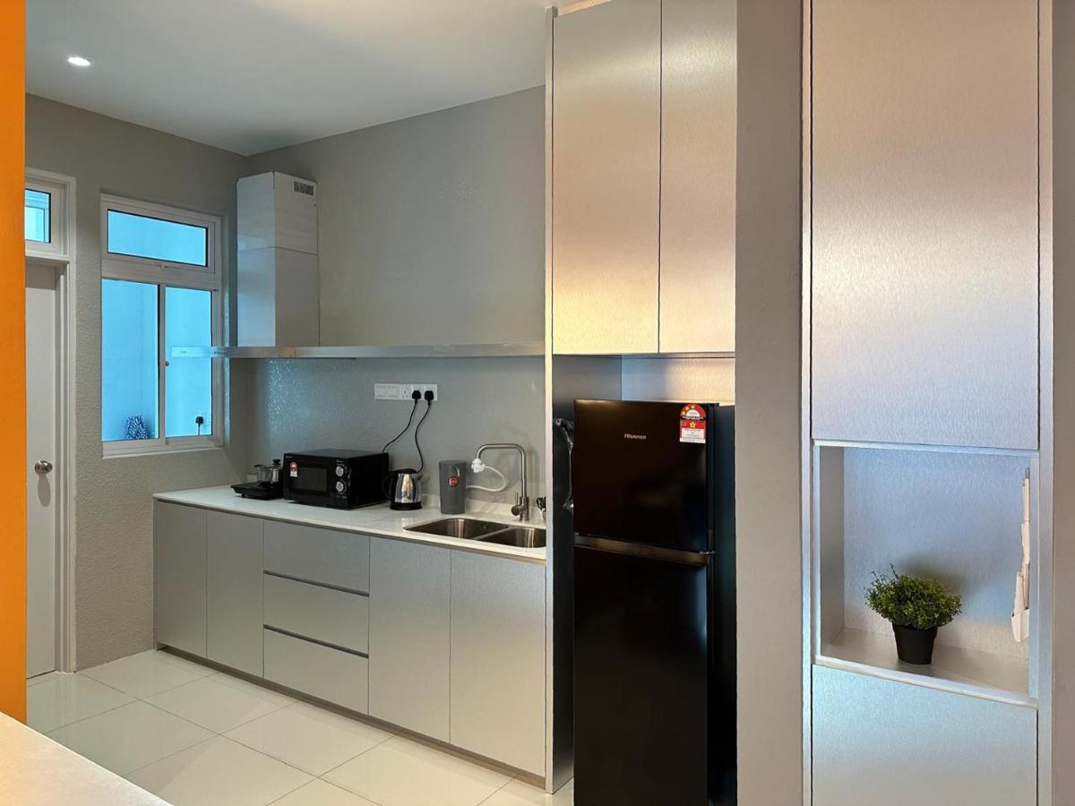 Twin Galaxy City View Homestay Near CIQ Johor Bahru - 5