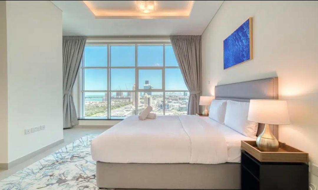 Stunning Sea View 2BR Luxury Apartment in Marina - 2