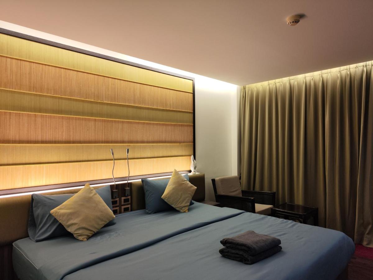 8 Floor - Mountain view Studio room at TBHR near Kata beach - 4