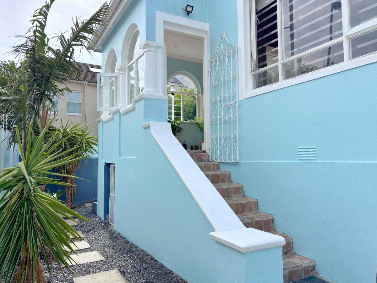 Starry Starry Night - Cape Town in Three Anchor Bay - 2