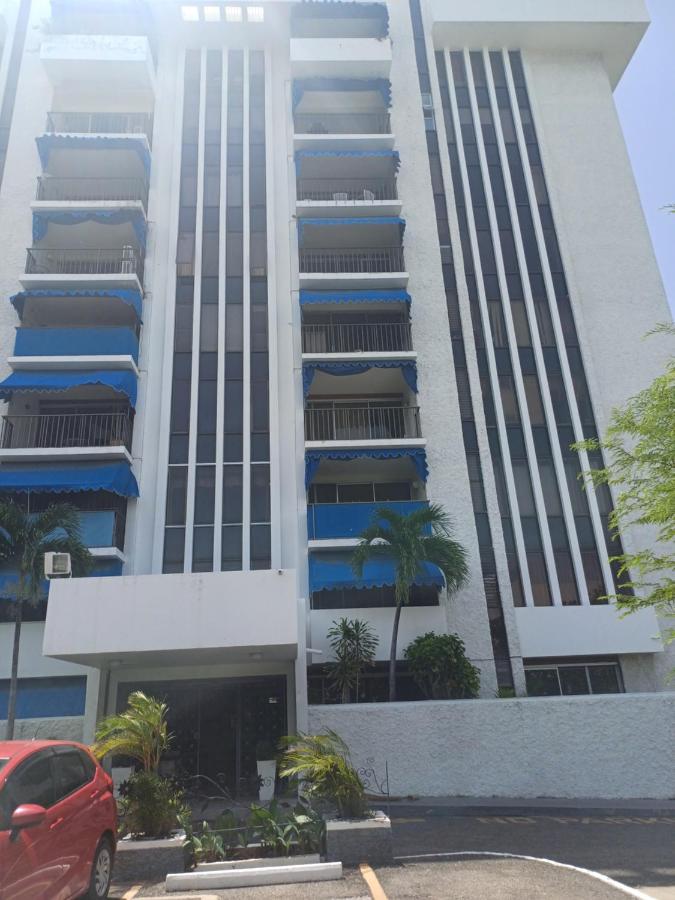 royal at courtleigh towers