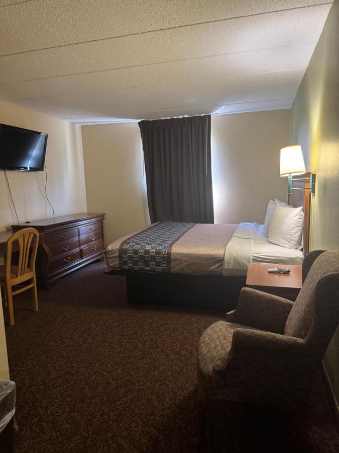 Emerald Inn — photo 11