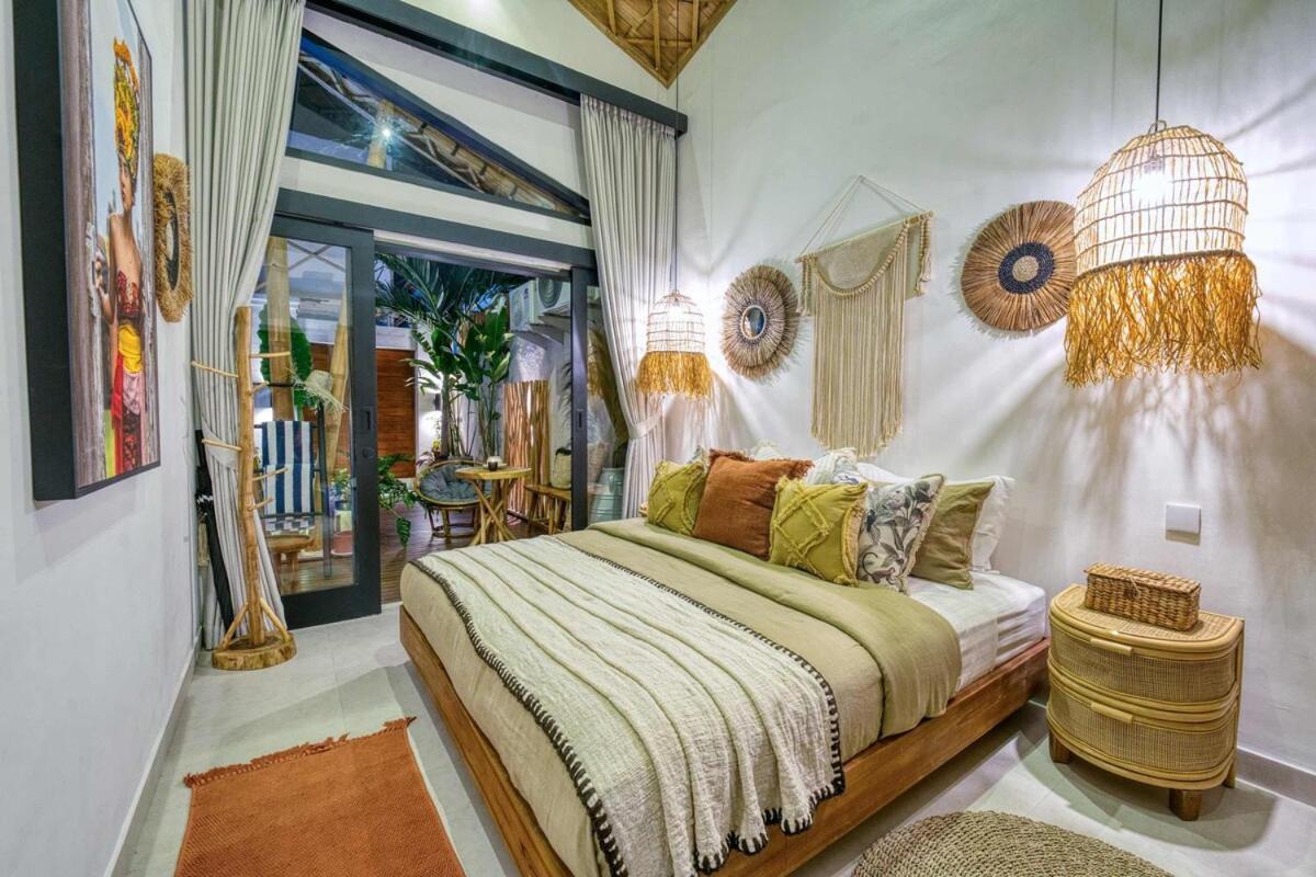 Villa Bergaya 2BR Brand New Oasis in Berawa - 2