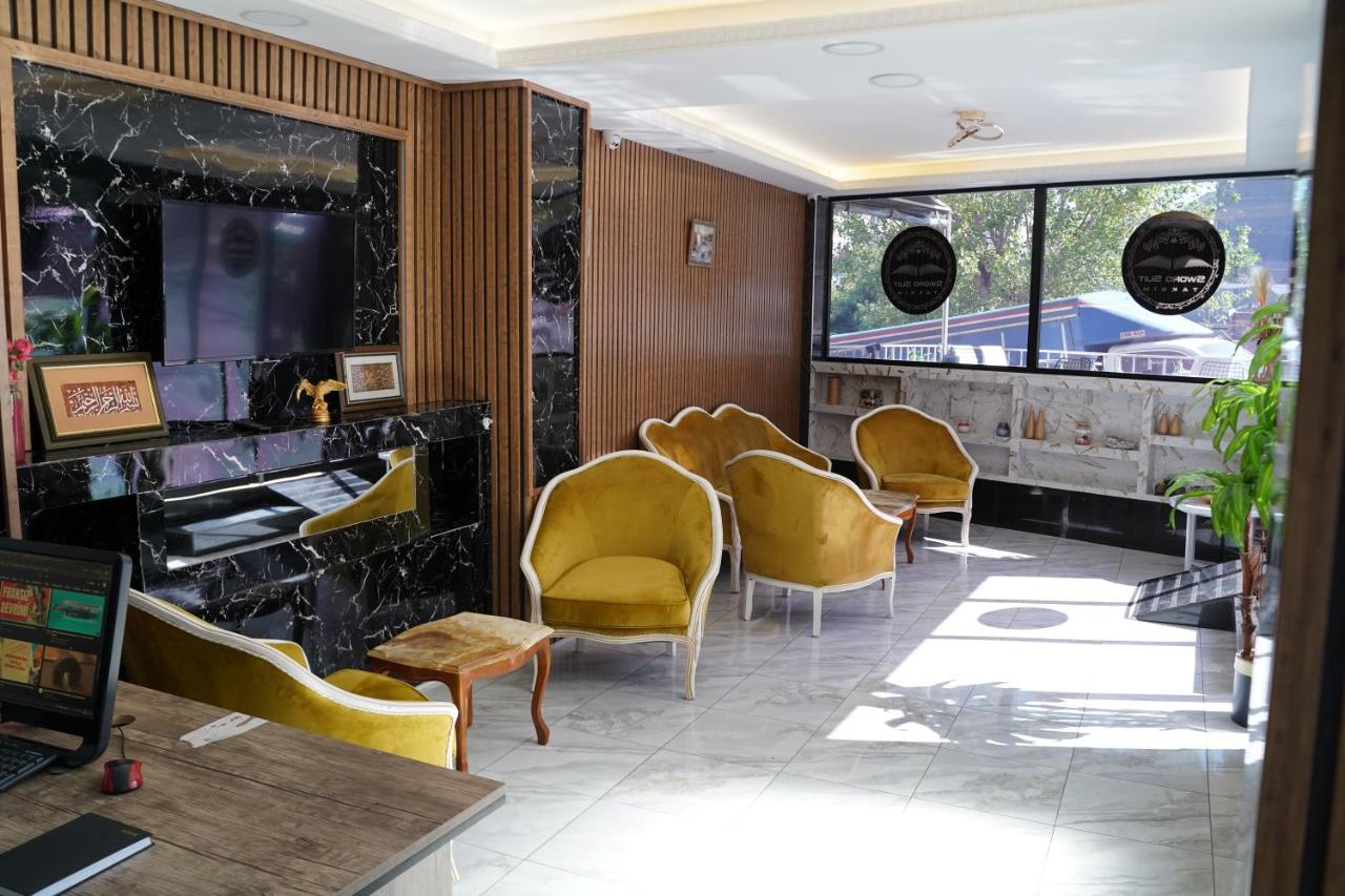 Sword Suit Hotel - 5