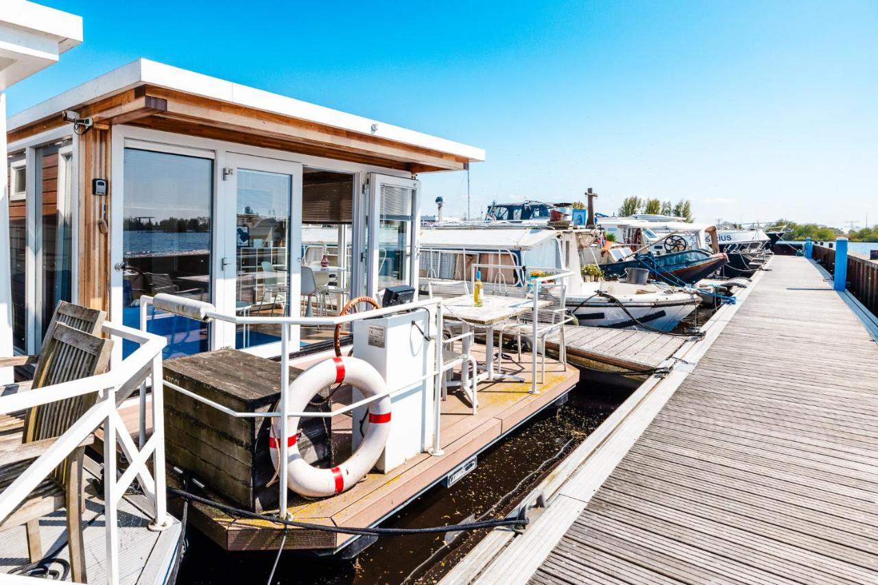 Floating Holiday Home - 15 mins to AMS - 3