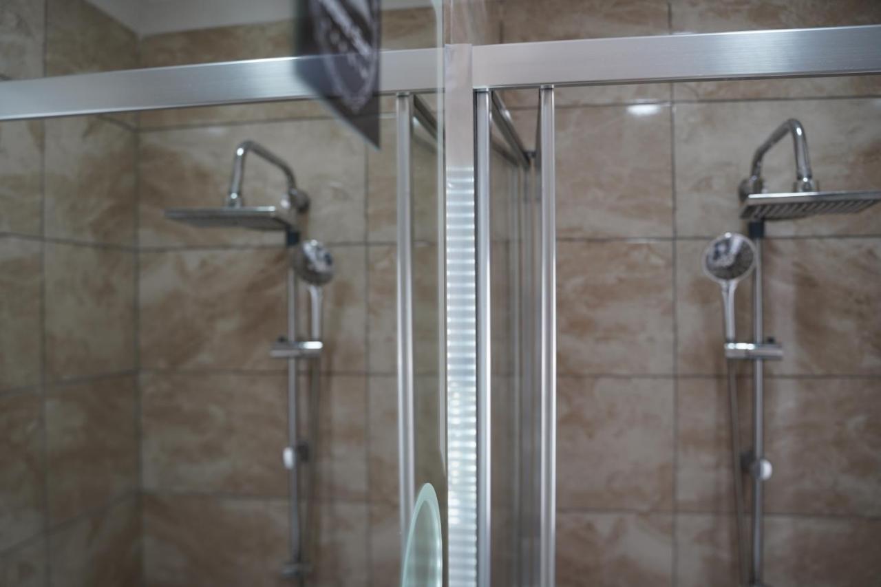 Sword Suit Hotel - 3