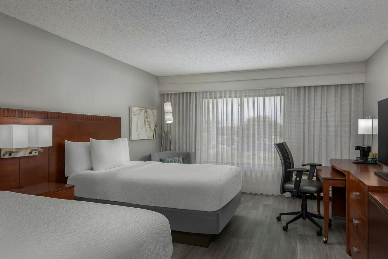 Image: Courtyard by Marriott Houston Rice University