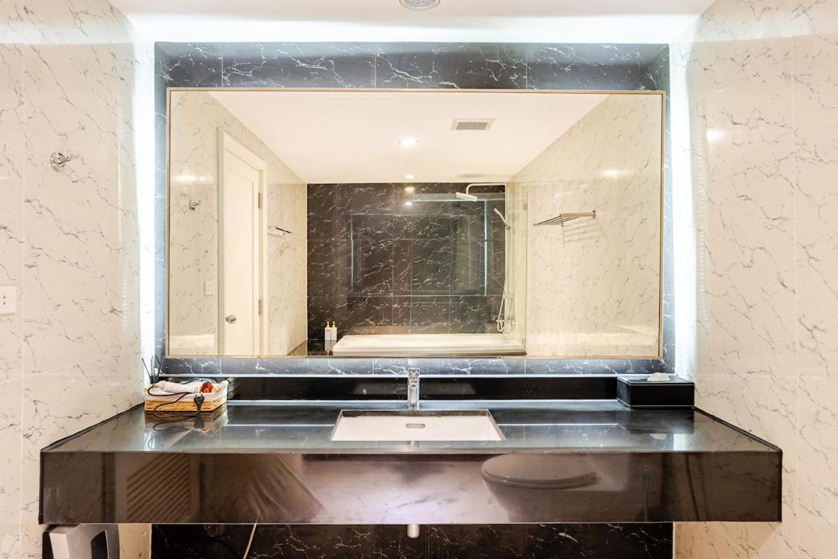 State tower City view Central River Station - 3