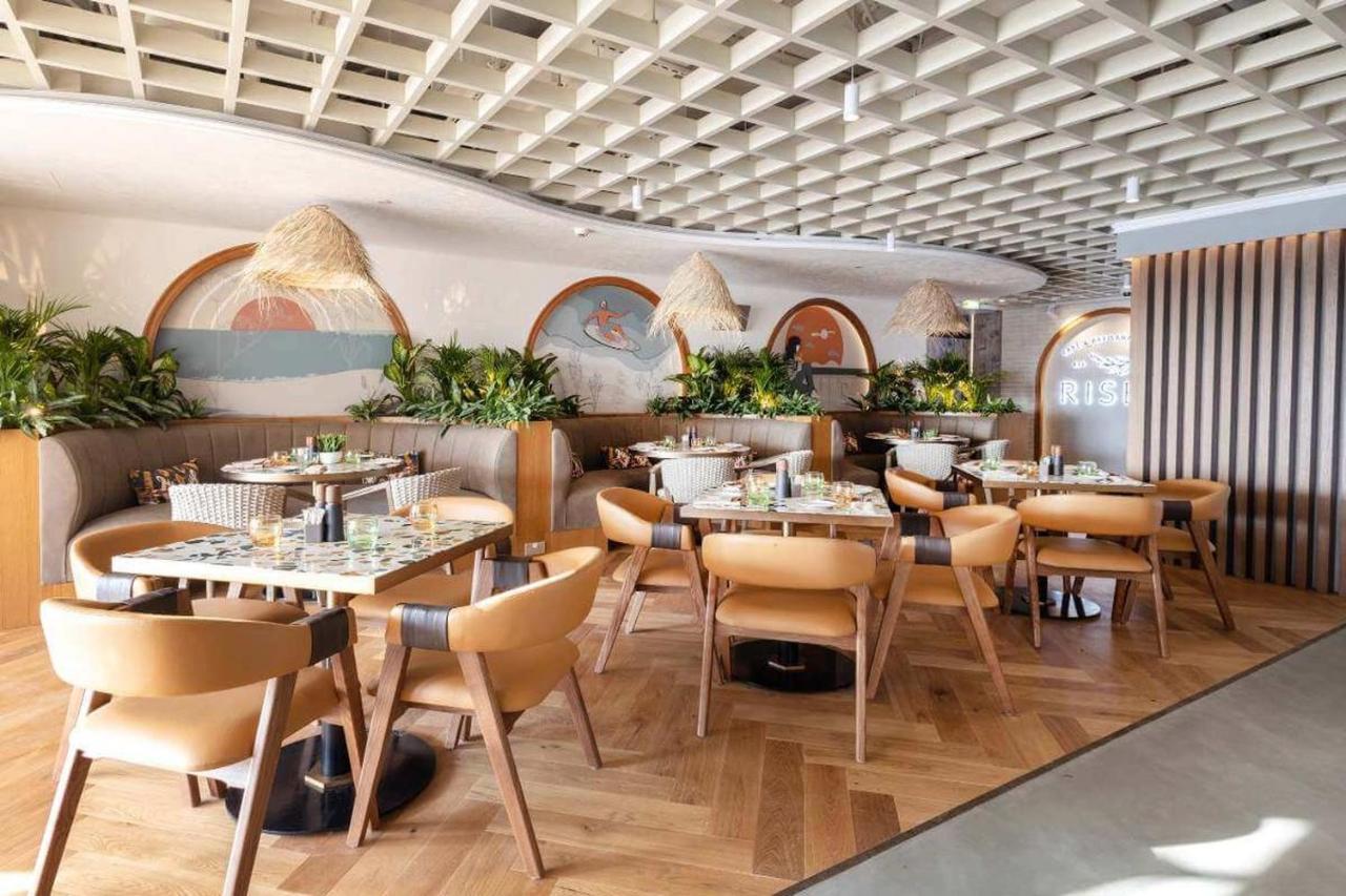 Th8 Palm Dubai Beach Resort, Vignette Collection by IHG - 5