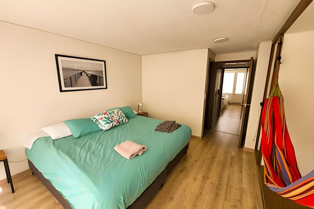 2 awesome aptos same building - 2