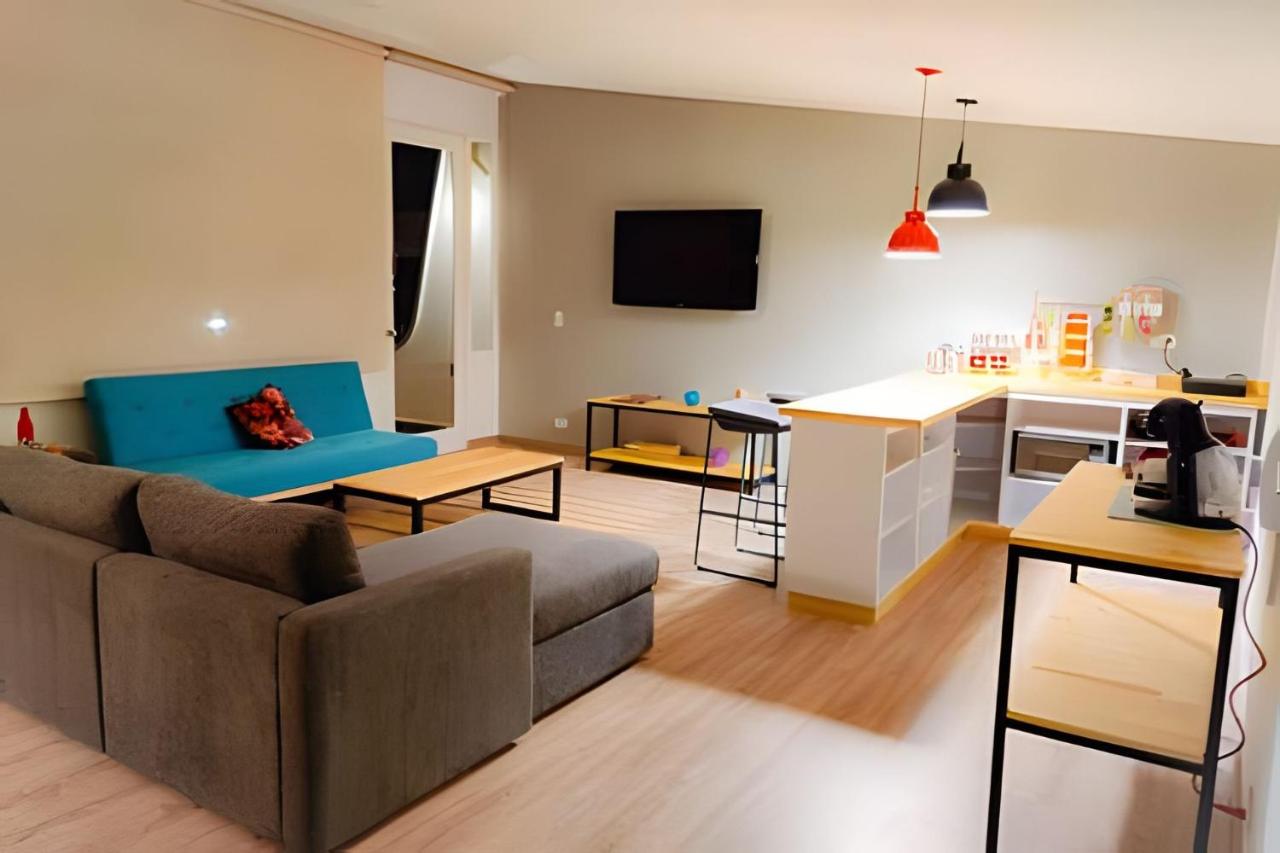 2 awesome aptos same building - 5