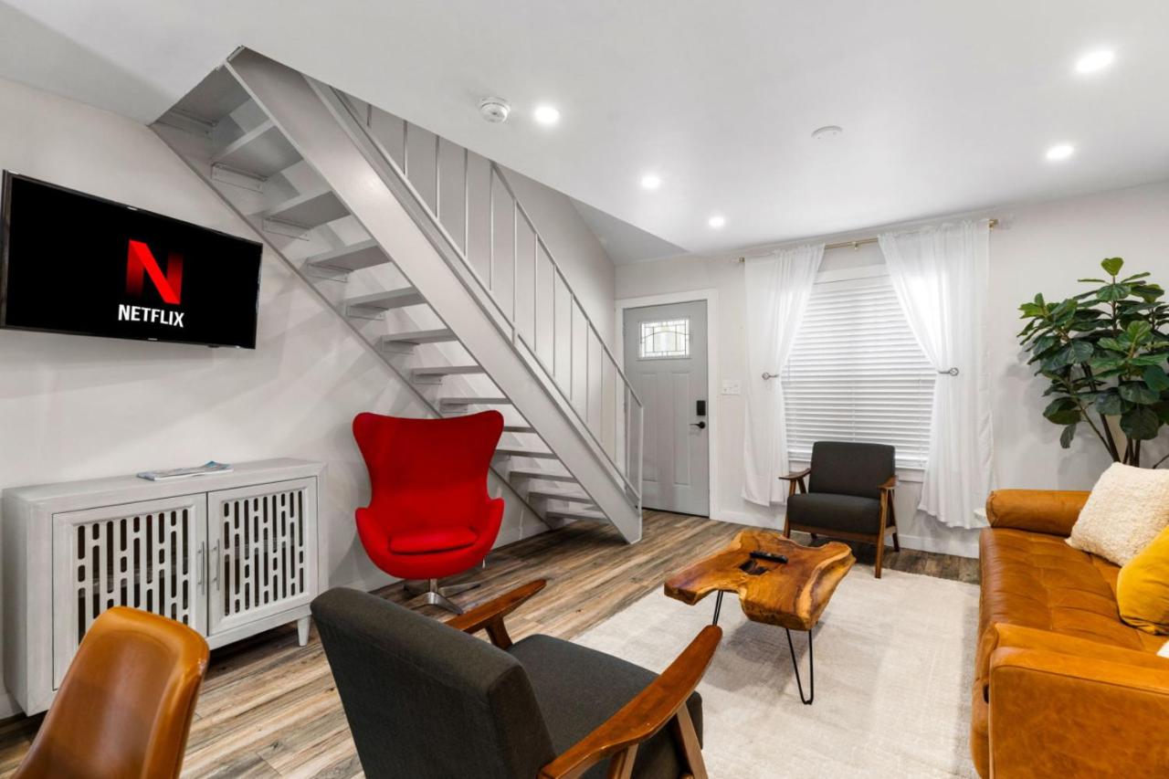 Groovy Townhouse near SoCo - 4