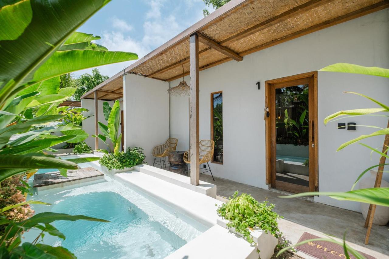 Modern Uluwatu Studio Apartment and Pool