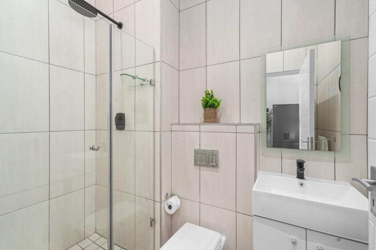 Atlantic Port 10 - 3