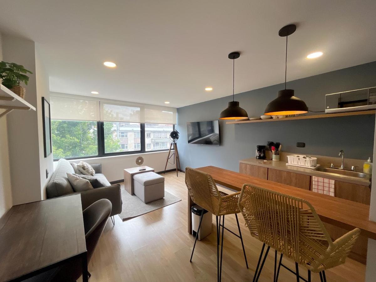 Great space in perfect area! Walk everywhere! - 4