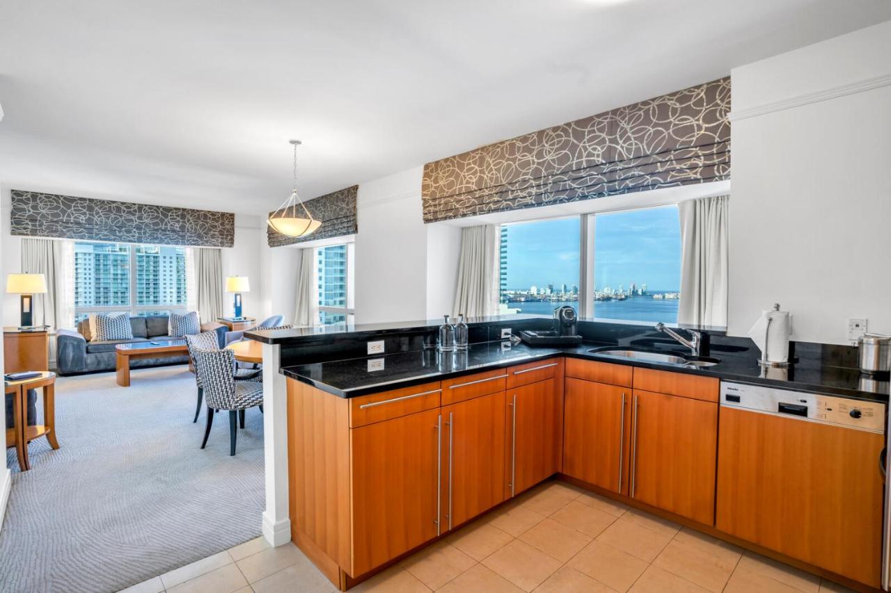 Four Seasons Miami Two Bedroom - 2Bath Ocean view Suite - Amazing views - 3