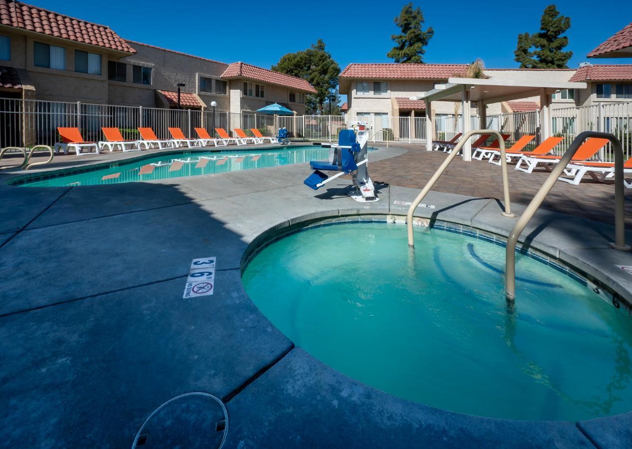 Indian Palms Motel — photo 9