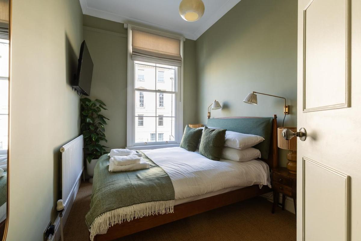 Bladud Buildings - Designer 2-Bed Apartment in Bath - Walk Everywhere - 3