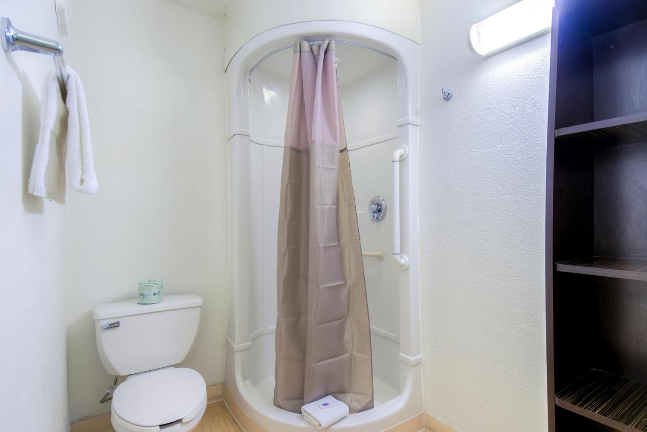Town House Motel — photo 13