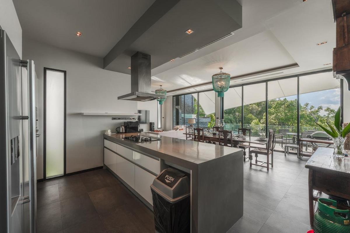 V203 Seahorse Villa Stunning 4BR Oceanview Retreat - 5