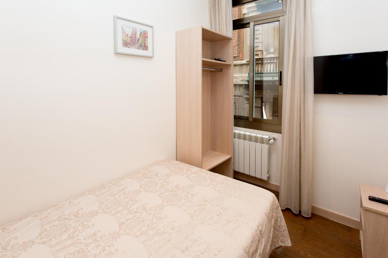 Hostal Excellence - 4