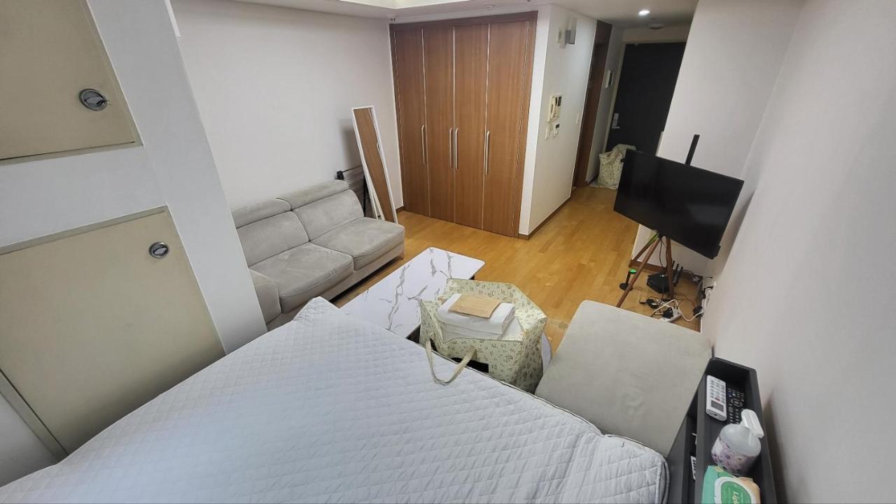 4-2323 #Gangnam Stn, 5-min #Yeoksam Stn, 3-min #OTT - 5