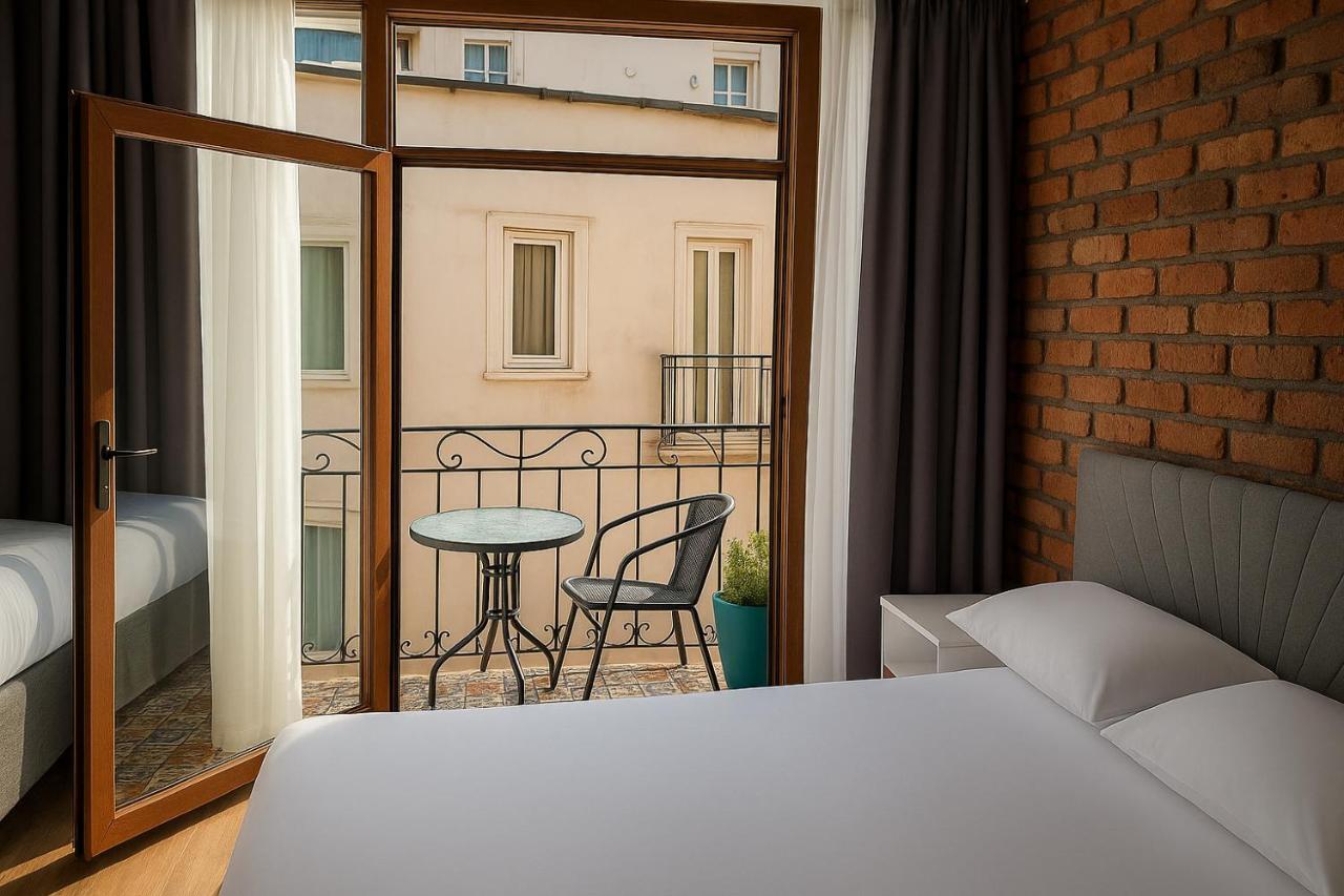 GreenPoint Hotel - 2