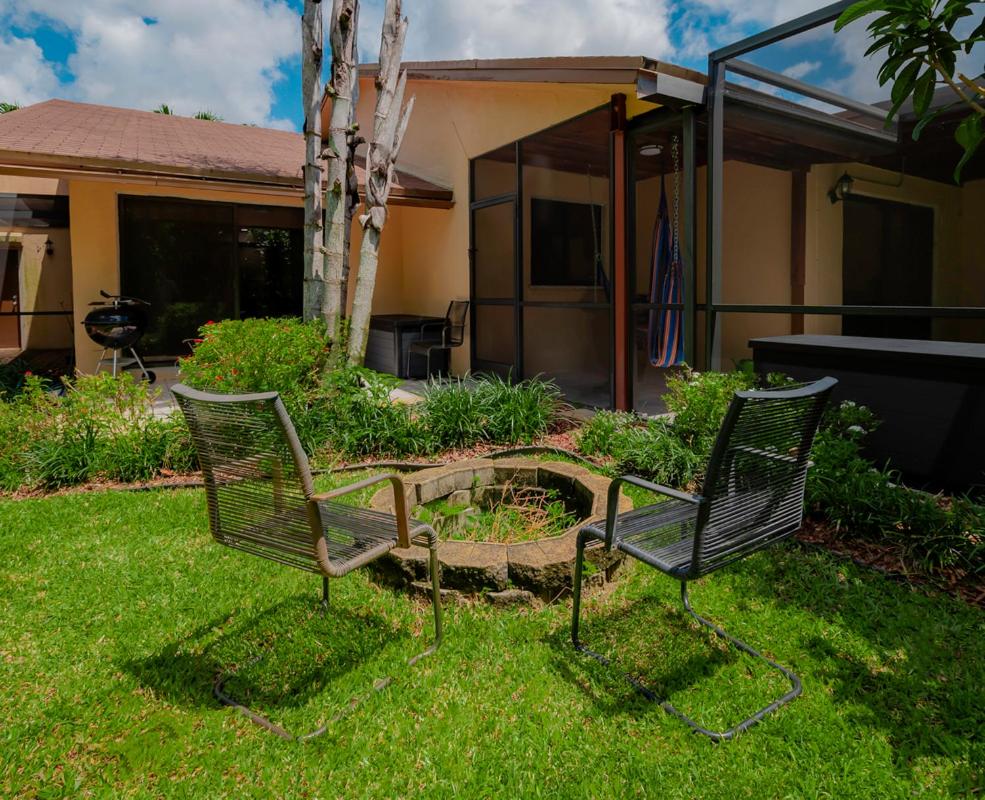 Large Private Room in House, Walk to UM! - 2