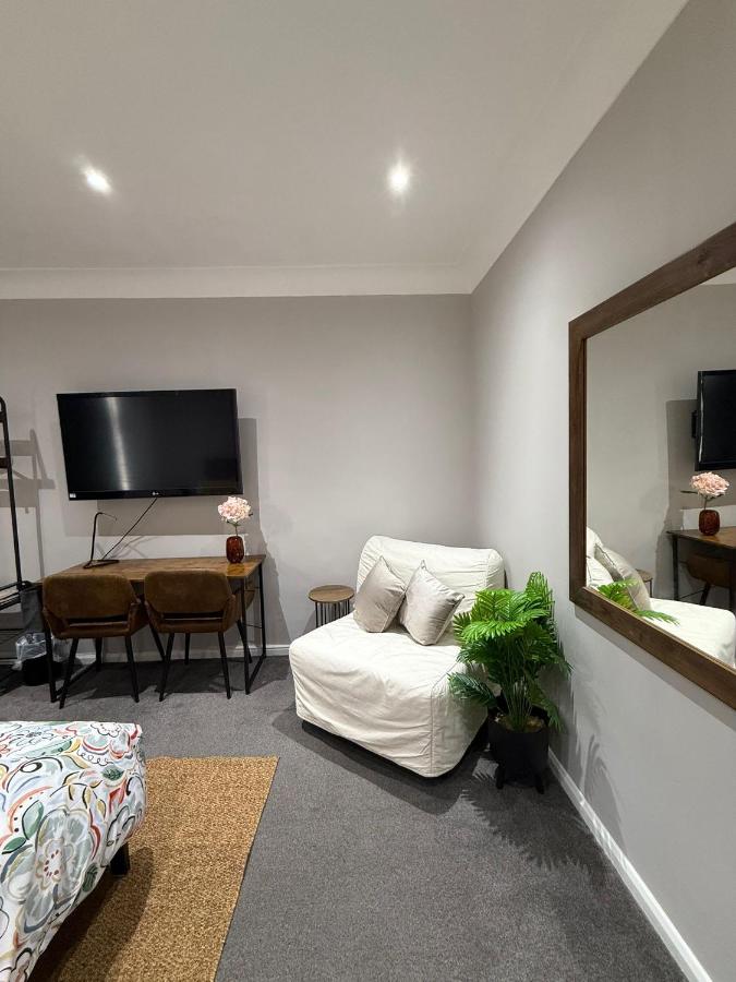 Alross Guest House with Italian Breakfast - 5