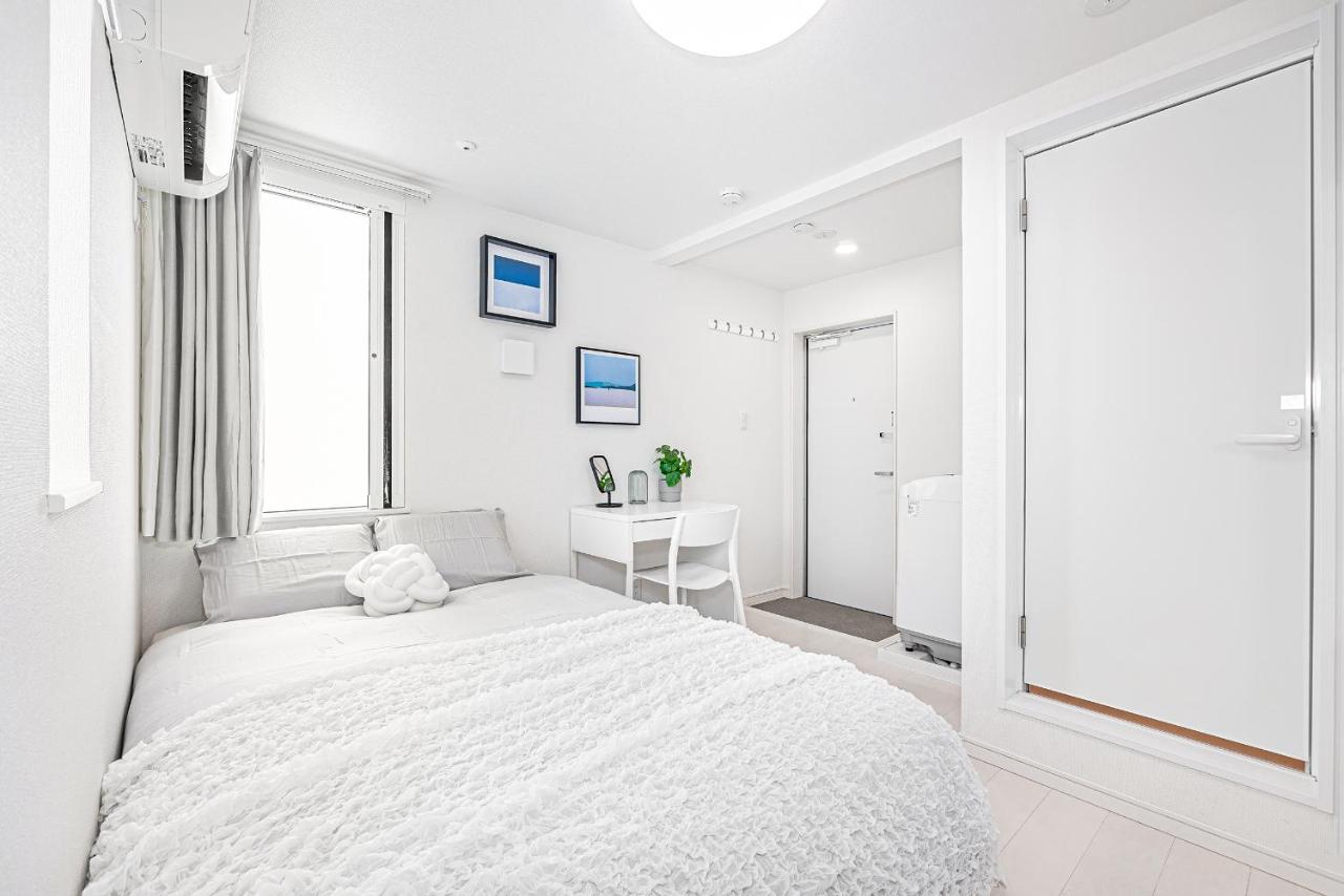 Subway Higashi Shinjuku Station by 5 mins walk Designer's Apart ment - 4