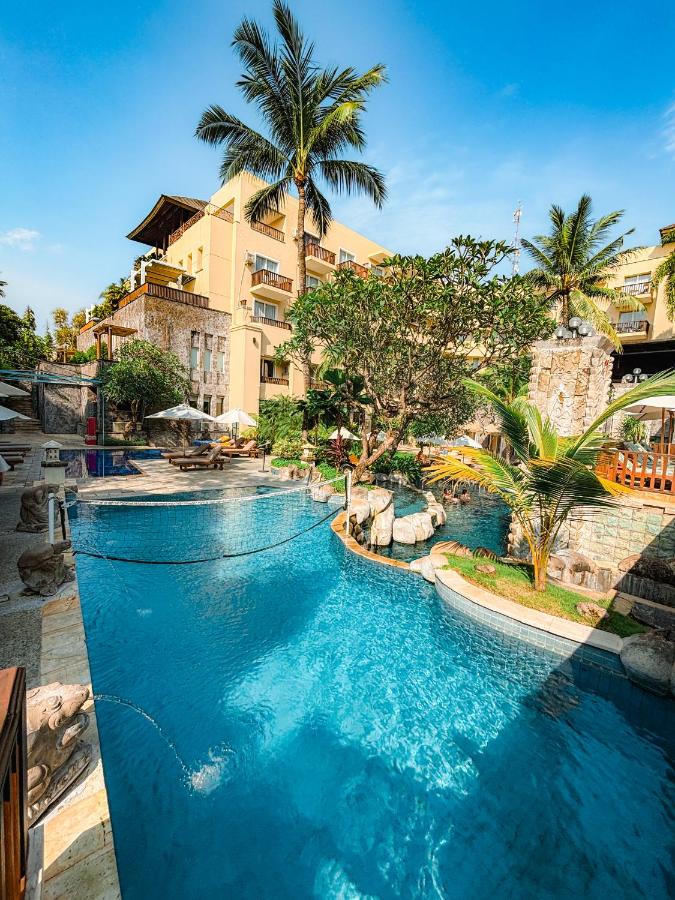 Kuta Paradiso Hotel - 4