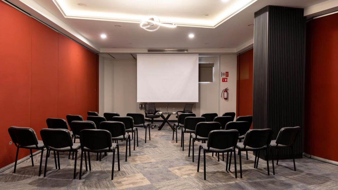 Hotel Abastos Plaza - 3