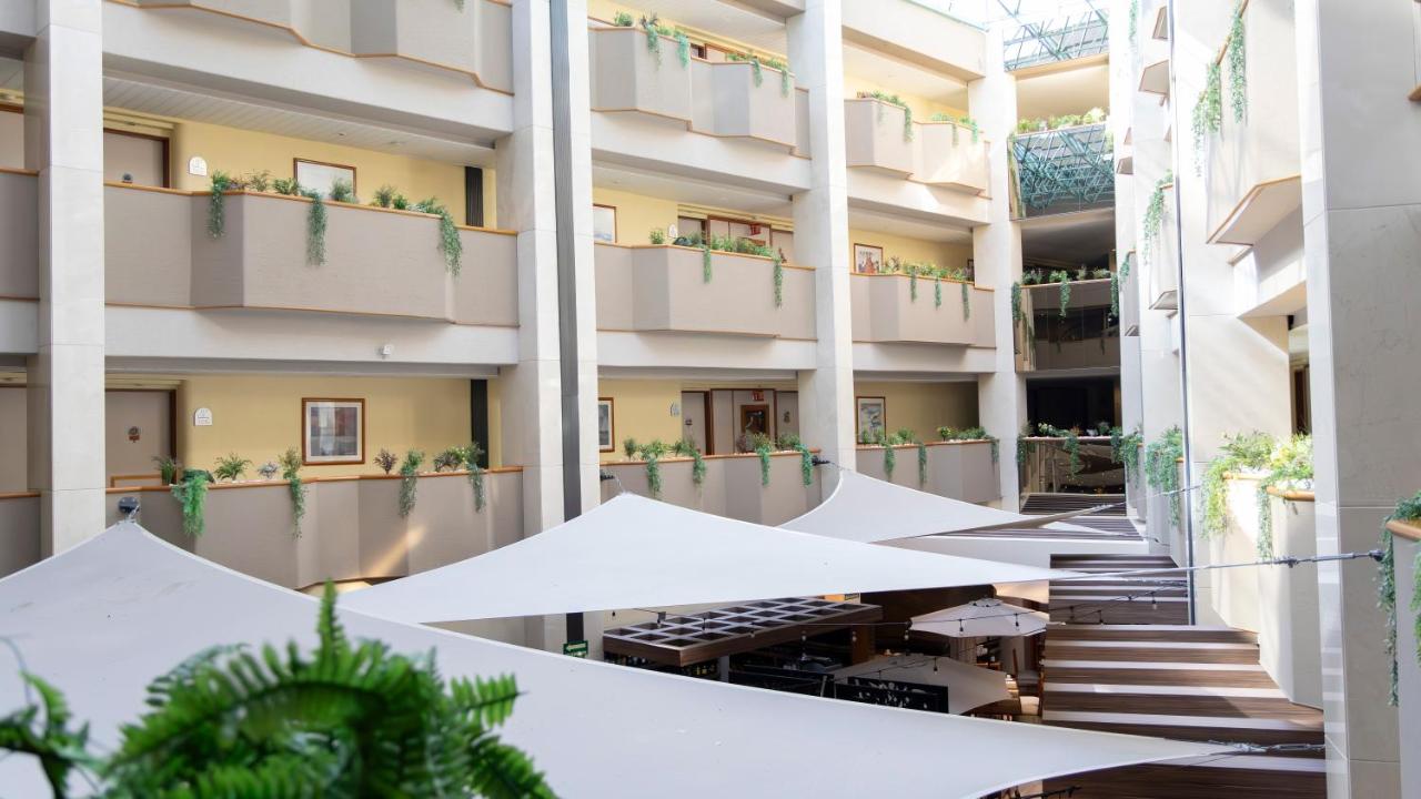 Hotel Abastos Plaza - 5