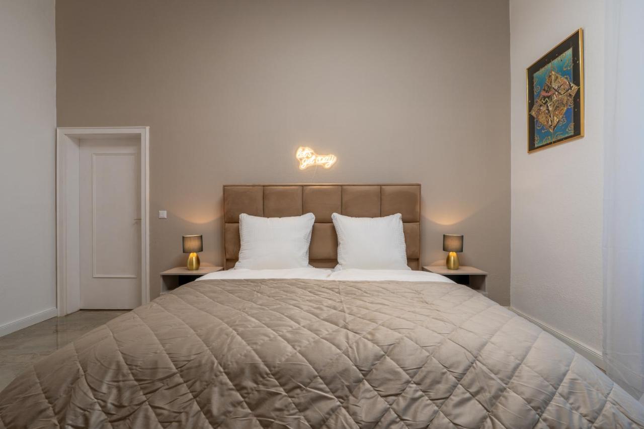 Nofa Apartments - Altbau Apartments am Kudamm - 2