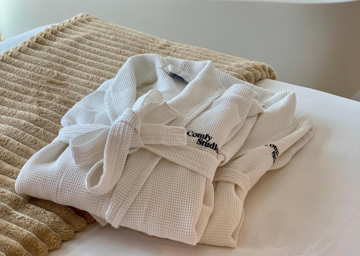 Comfy Studios Hotel - 3