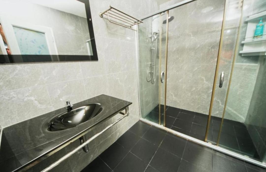 Sunflower Guesthouse - 2