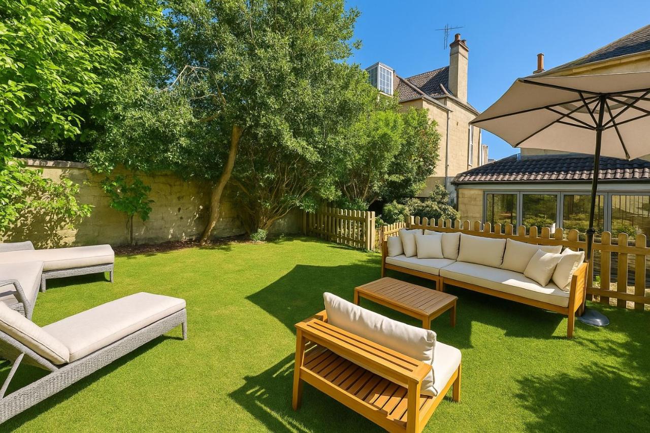 Stunning 5 bed house in enviable location - 5