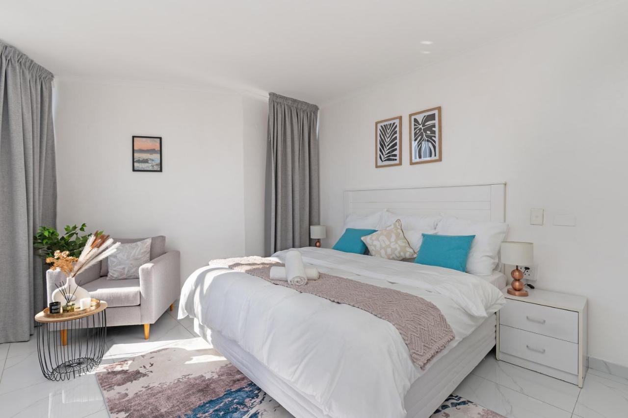 Stunning Ocean View Apt, Beach Walk & Promenade Access! - 2