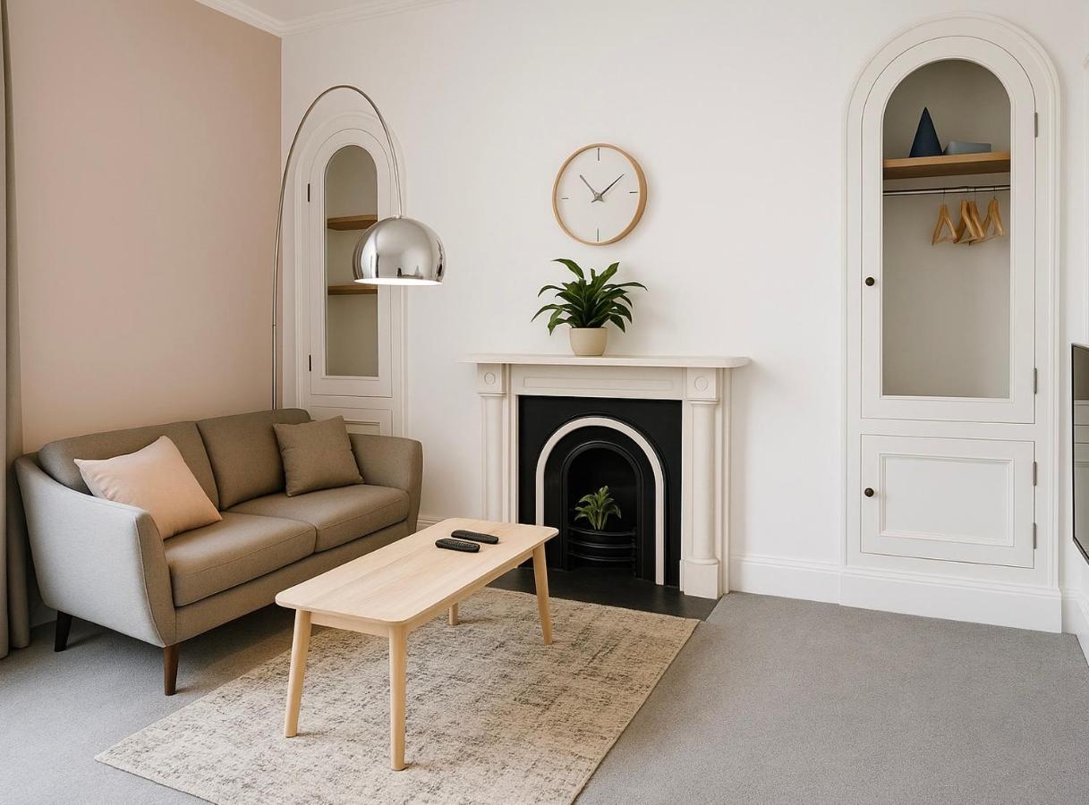 Central studio flat with parking permit - 3