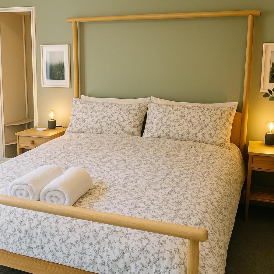 Central studio flat with parking permit - 2