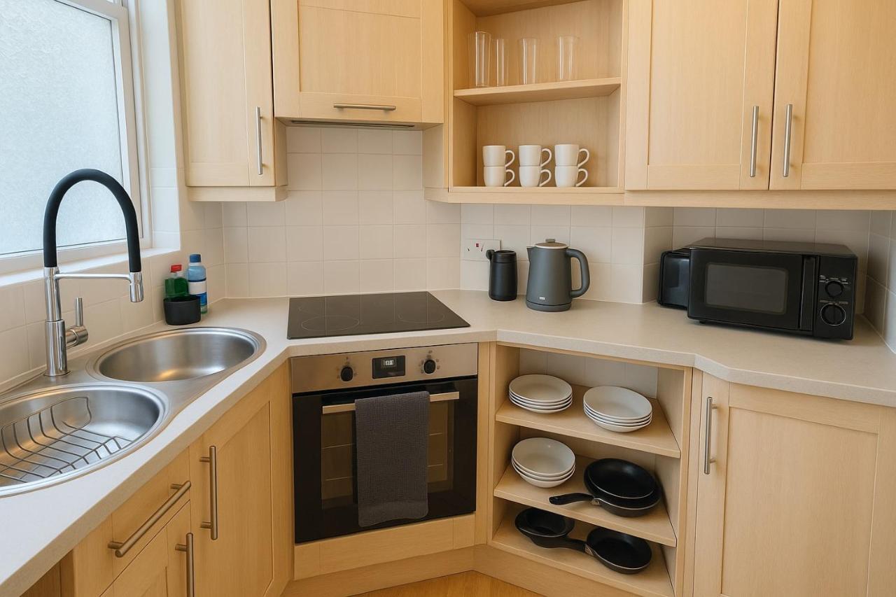 Central studio flat with parking permit - 5