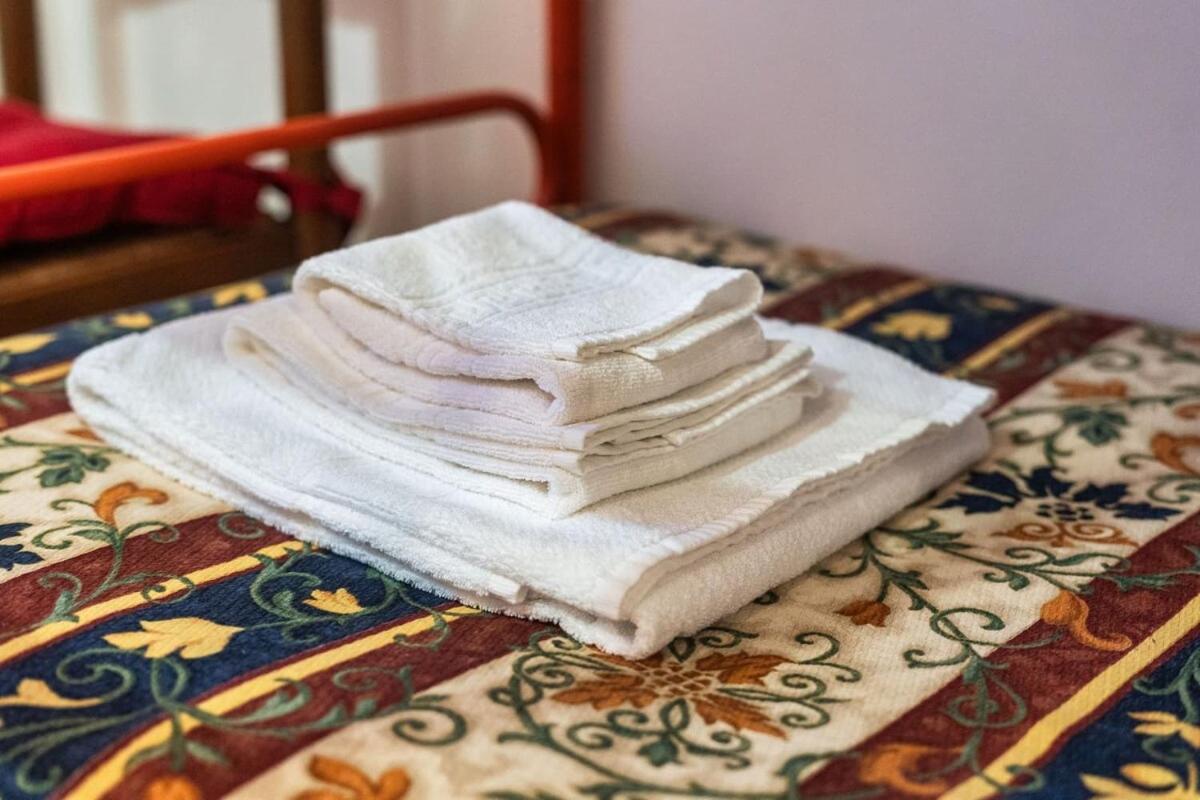 La Valle Near San Gimignano, Volterra, Pisa - 3