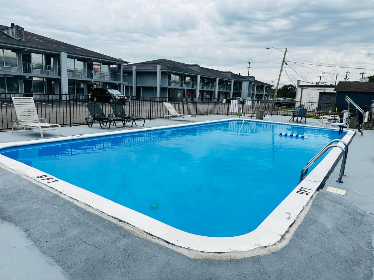 Quality Inn Nashville - Opryland Area - 4