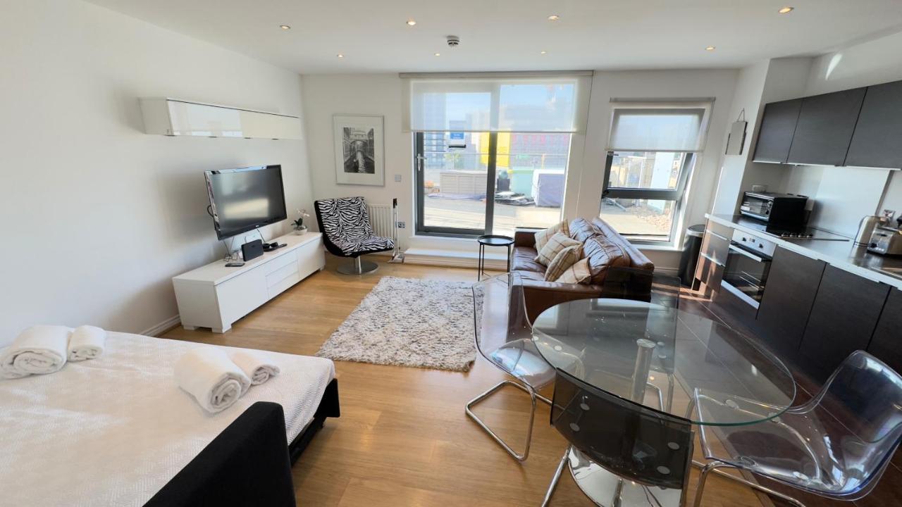 2-Bed Apt Sleeps 7 5 mins to Camden Market - 5