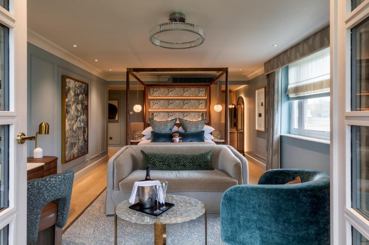 Corner Suite with access to full spa facilities